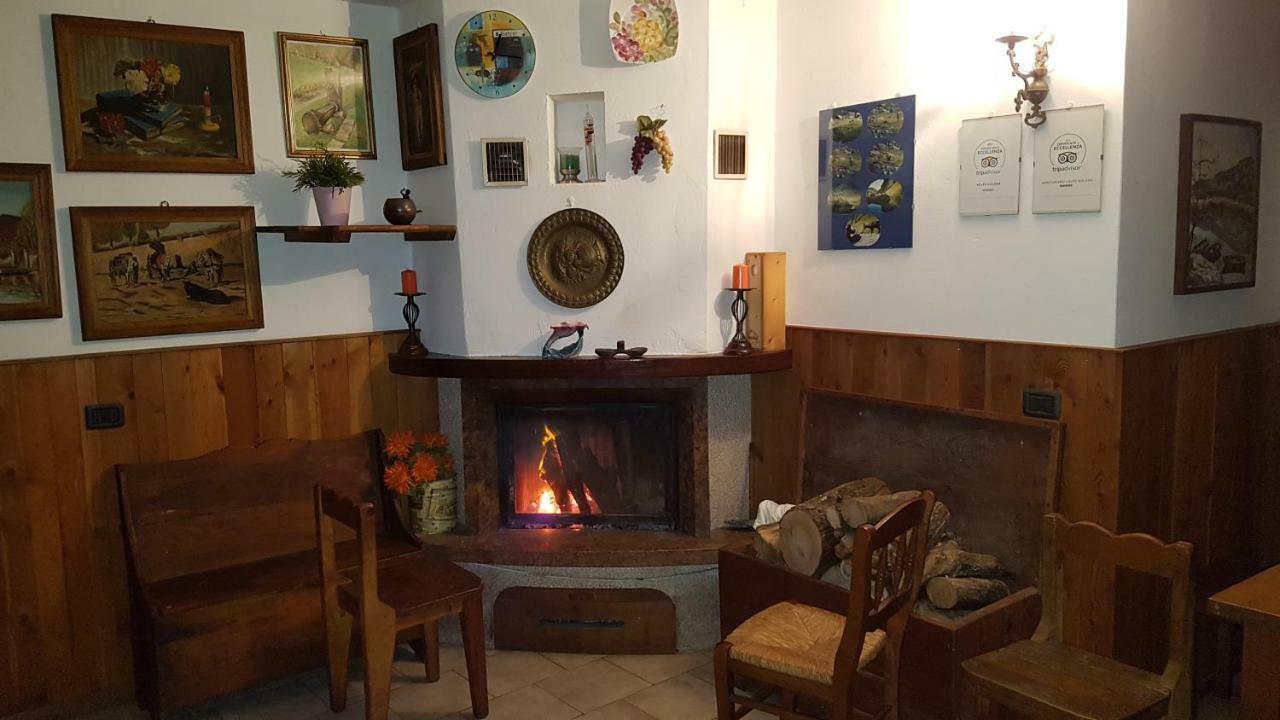 Agriturismo Volpe Golosa Morbegno Exteriör bild